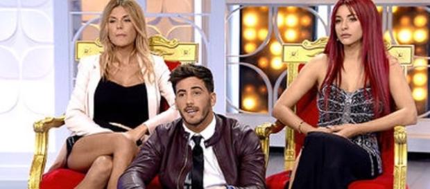 Claire y Rym lo tienen difícil a la hora de elegir pretendientes ¿por qué será? Claire y Rym lo tienen difícil a la hora de elegir pretendientes ¿por qué será?