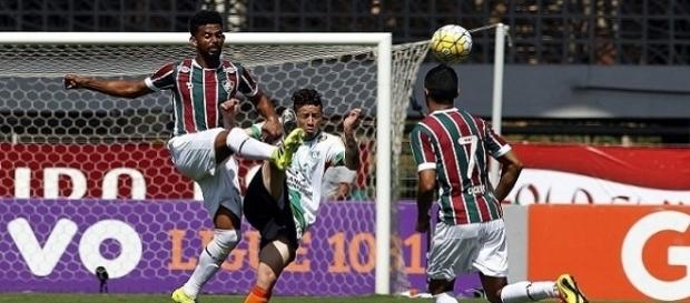 Fluminense perto de trocar a Dryworld pela Nike (Foto: Arquivo) Fluminense perto de trocar a Dryworld pela Nike (Foto: Arquivo)