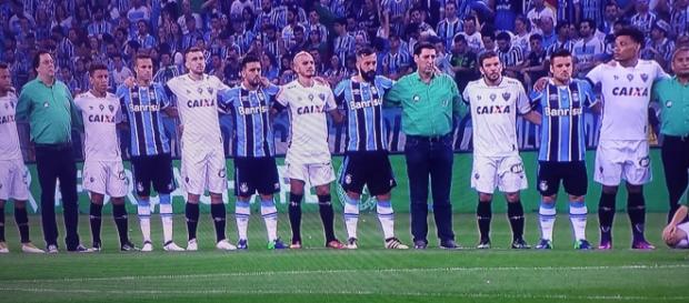 Homenagem ocorreu antes da bola rolar Homenagem ocorreu antes da bola rolar