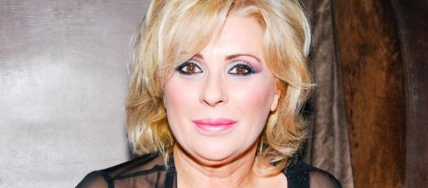 Tina Cipollari contro Katia Ricciarelli Tina Cipollari contro Katia Ricciarelli