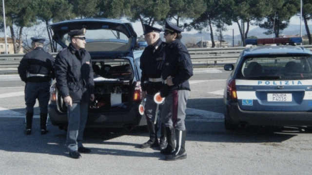 In via Luna e Sole, a Sassari, &egrave; intervenuta la Polizia.