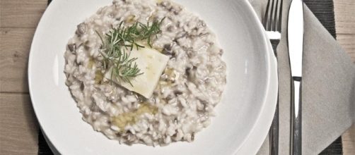 RISOTTO RADICCHIO, SALSICCIA E TALEGGIO - theeatculture.com