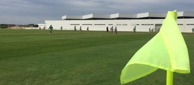 Fluminense treina e praticamente define equipe para jogo contra o Inter no domingo (Foto: Twitter Info Flu) Fluminense treina e praticamente define equipe para jogo contra o Inter no domingo (Foto: Twitter Info Flu)