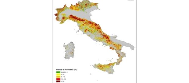 Frane, la cartina indica le aree a rischio Frane, la cartina indica le aree a rischio