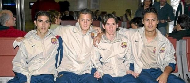 Jordi Gómez, Oriol Riera, Lionel Messi y Xavi Ginard rumbo a Oporto. Jordi Gómez, Oriol Riera, Lionel Messi y Xavi Ginard rumbo a Oporto.