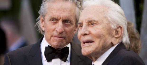 Las tragedias de Kirk Douglas. Las tragedias de Kirk Douglas.