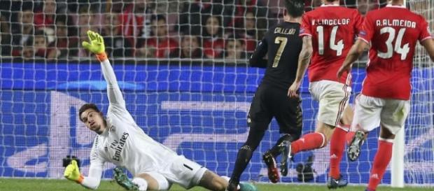 Nápoles fez o primeiro golo através de Callejón Nápoles fez o primeiro golo através de Callejón