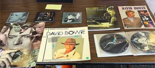 Bowie's popularity reflected in album charts Bowie's popularity reflected in album charts