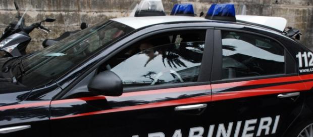 Carabinieri intervengono a Pozzuoli Carabinieri intervengono a Pozzuoli