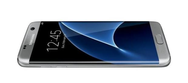 Galaxy S7 Ege nella colorazione argento Galaxy S7 Ege nella colorazione argento