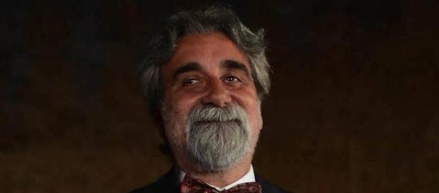 #uscitevessicchio e Twitter si scatena #uscitevessicchio e Twitter si scatena