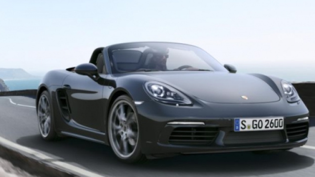 Ecco la nuova Porsche Boxer 718
