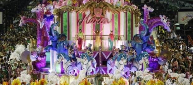 Mangueira venceu carnaval (Alexandre Cassiano) Mangueira venceu carnaval (Alexandre Cassiano)