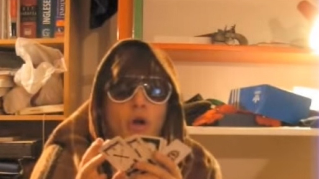 Guglielmo Scilla nel primo video su Youtube