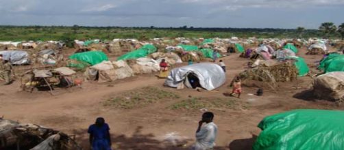 Immagine campo profughi sudanese.