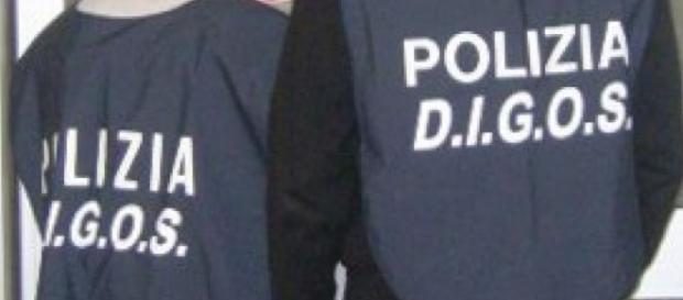 Digos e Polizia Postale hanno condotto le indagini Digos e Polizia Postale hanno condotto le indagini