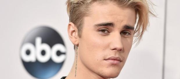 Justin Bieber parece ter encontrado o novo amor Justin Bieber parece ter encontrado o novo amor