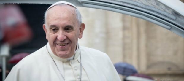 Papa Francesco, il primo a incontrare Kirill. Papa Francesco, il primo a incontrare Kirill.