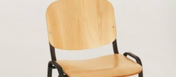 Ragazzo muore dopo caduta da sedia a scuola Ragazzo muore dopo caduta da sedia a scuola