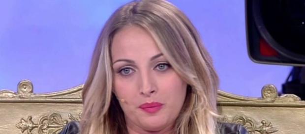 Rossella si sfoga dopo l'addio a Uomini e Donne Rossella si sfoga dopo l'addio a Uomini e Donne