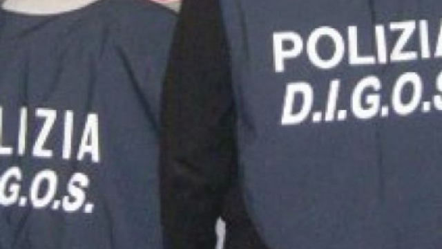 Digos e Polizia Postale hanno condotto le indagini