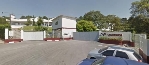 Empresa oferece oportunidade no Batistini Empresa oferece oportunidade no Batistini