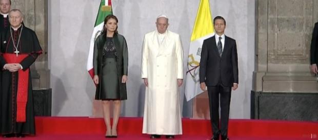 Foto del Papa tomada de Sin Embargo. Foto del Papa tomada de Sin Embargo.