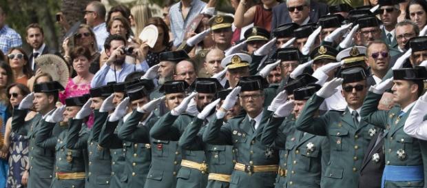 Oficiales de la Guardia Civil de España Oficiales de la Guardia Civil de España
