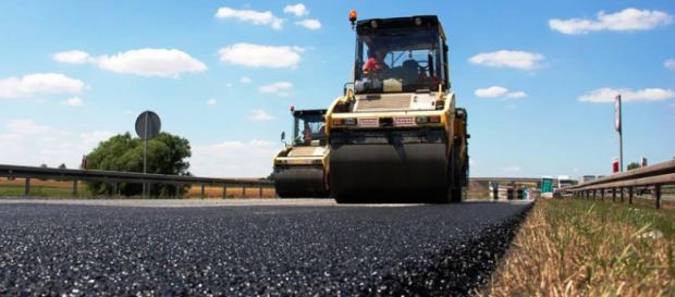 Prace na A4 zakończą się latem 2016 (fot. GDDKiA) Prace na A4 zakończą się latem 2016 (fot. GDDKiA)