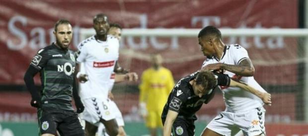 Sporting vence 4-0 frente ao Nacional. Sporting vence 4-0 frente ao Nacional.