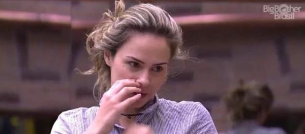 Ana segue tentando combinar votos Ana segue tentando combinar votos