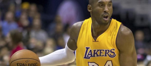 Kobe Bryant gives advice to Rousey (Wikipedia) Kobe Bryant gives advice to Rousey (Wikipedia)