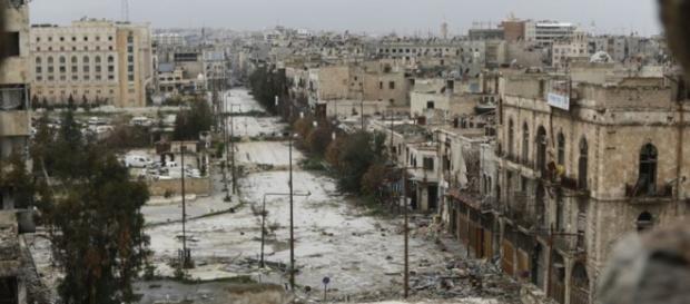 La città di Aleppo devastata dai bombardamenti La città di Aleppo devastata dai bombardamenti
