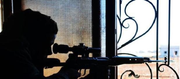 Un terorist a fost ucis de un lunetist britanic Un terorist a fost ucis de un lunetist britanic