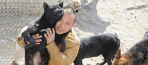 Wang Yan, se endeudó por salvar a los animales