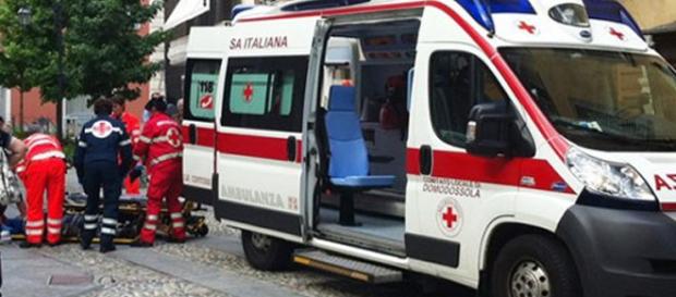 Lite studenti a Salerno, accoltellato un ragazzo Lite studenti a Salerno, accoltellato un ragazzo
