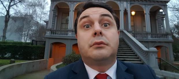 Andrea Diprè si confessa a La sciabolata VIP Andrea Diprè si confessa a La sciabolata VIP