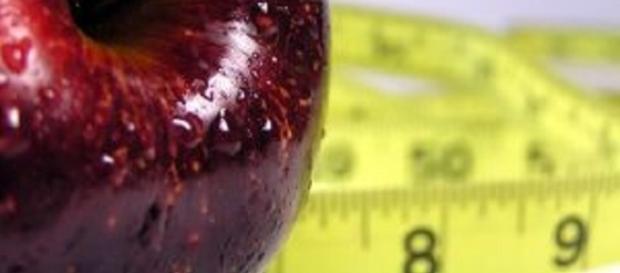 Lose weight naturally with fruit (stock.xchng) Lose weight naturally with fruit (stock.xchng)