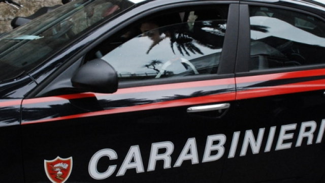 Napoli, i carabinieri indagano sull'esplosione