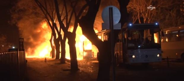 Explozie la Ankara în apropierea Parlamentului Explozie la Ankara în apropierea Parlamentului