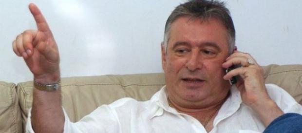 Mădălin Voicu a fost scăpat de către deputați Mădălin Voicu a fost scăpat de către deputați