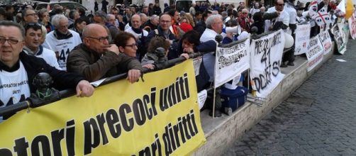 Riforma pensioni 2016 lavoratori precoci in piazza