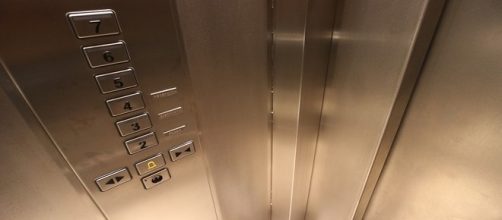 Tassa ascensori per la sicurezza.