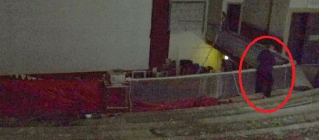 Aseguran que ese hombre no estaba allí Aseguran que ese hombre no estaba allí