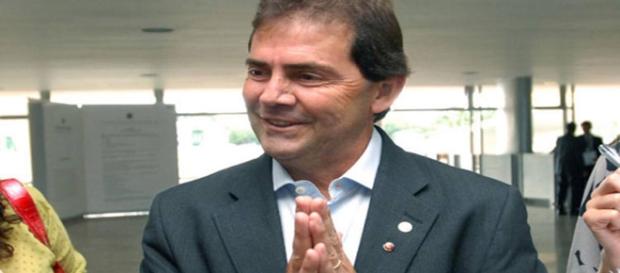 Paulinho foi o criador da ideia Paulinho foi o criador da ideia