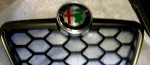 Alfa Romeo Giulietta restyling 2016: lo scudetto
