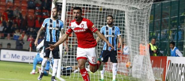 Atacante Triverio foi o nome da partida Atacante Triverio foi o nome da partida