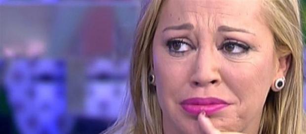 Belén Esteban habla a pecho descubierto Belén Esteban habla a pecho descubierto