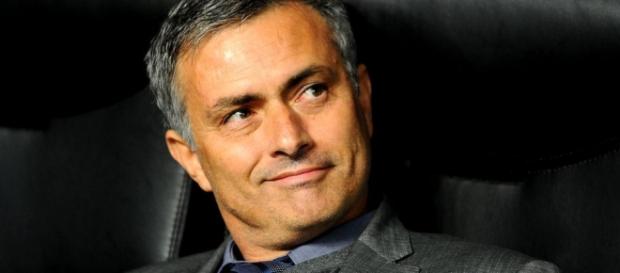 Mourinho pode assinar com o Inter de Milão Mourinho pode assinar com o Inter de Milão