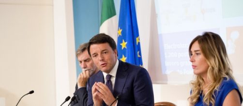 In foto Boschi, Renzi e Delrio